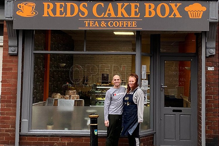 Reds Cake Box - Whitburn